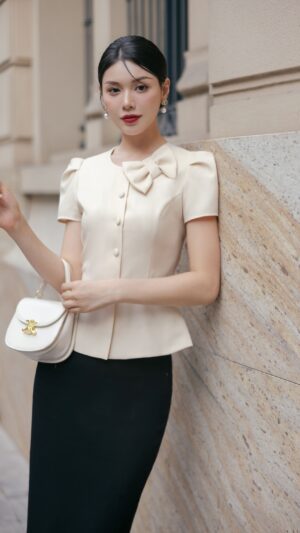 Áo tay ngắn cổ sen cotton stretch sọc kem