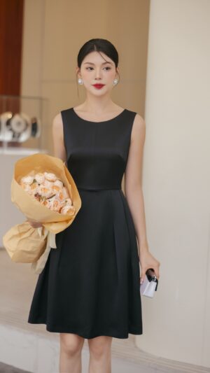 Đầm xếp li cotton sateen đen