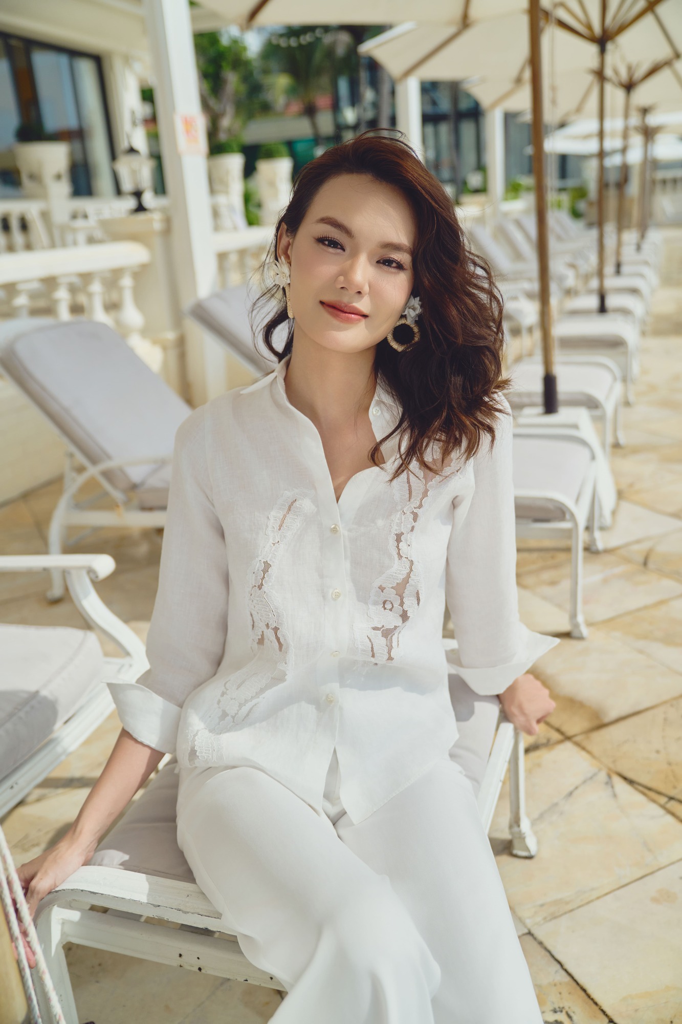 Áo sơmi linen phối ren họa tiết trắng - Hình ảnh 5