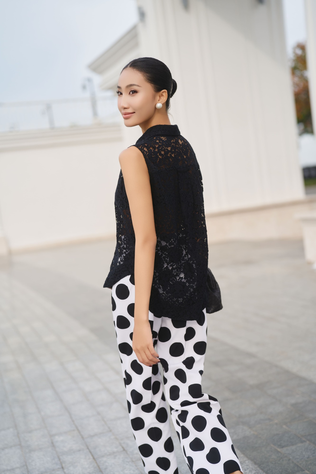 Quần ống suông cotton blend bi đen - Hình ảnh 4