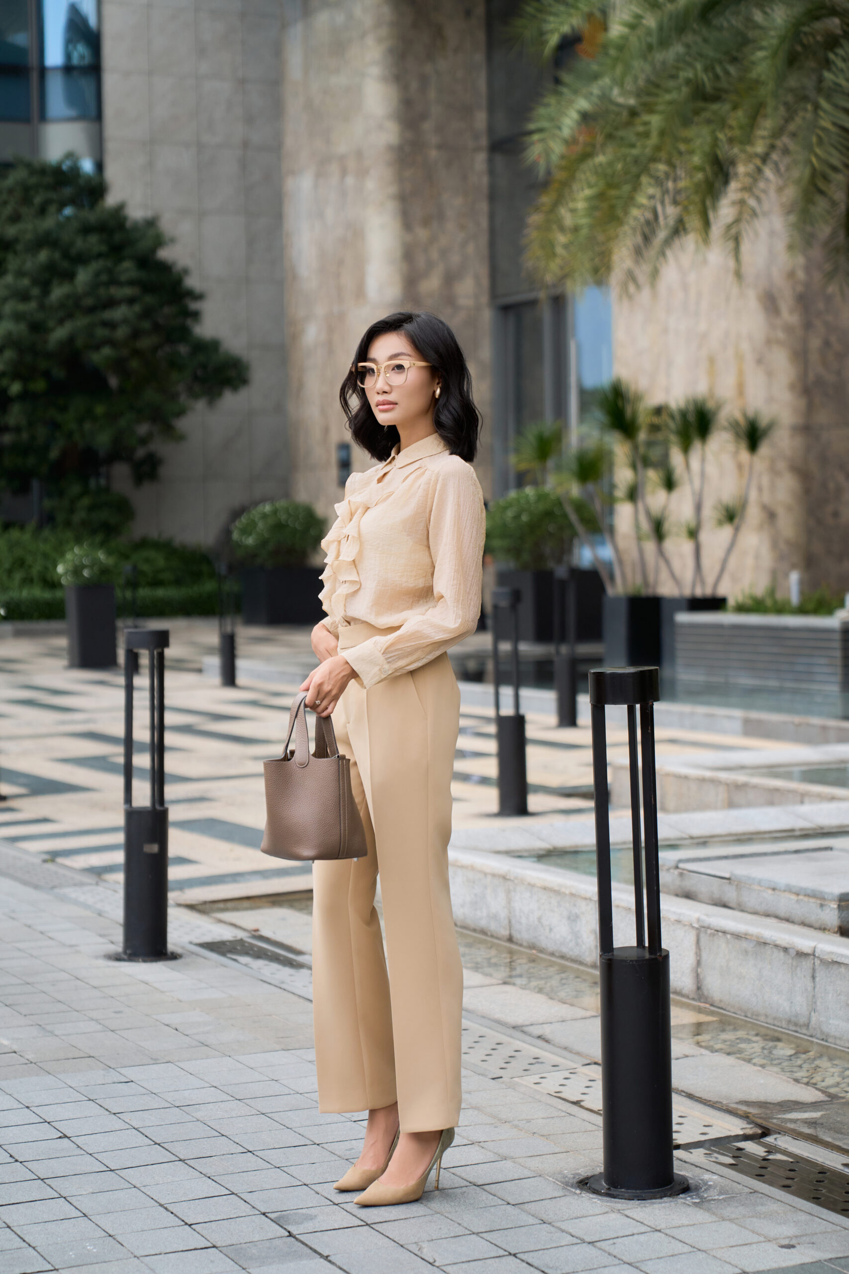 Quần ống đứng cotton blend nâu vàng - Hình ảnh 3