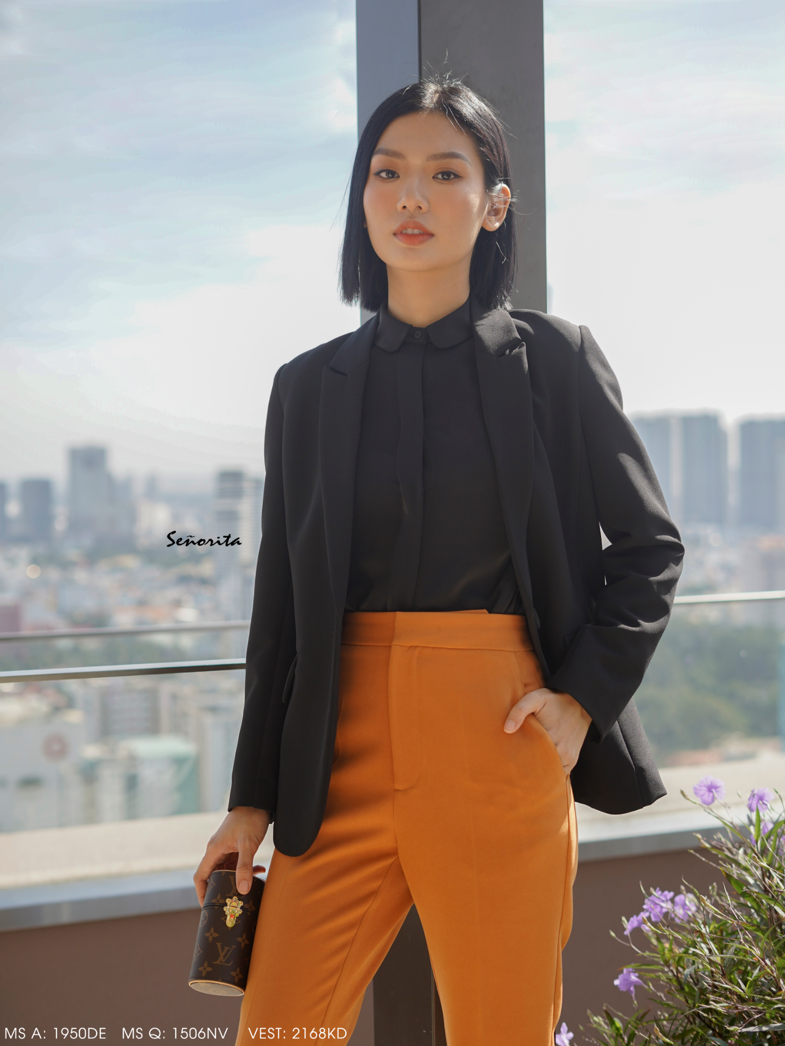 Áo vest đen