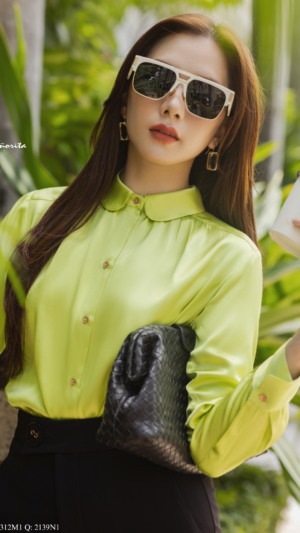 Áo sơmi xanh cổ sen