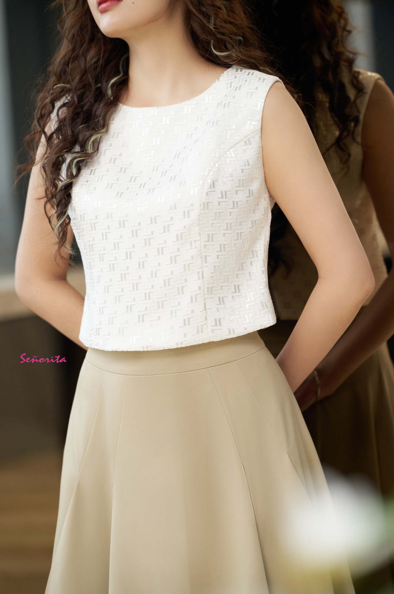 Áo croptop dây kéo sau - Hình ảnh 5