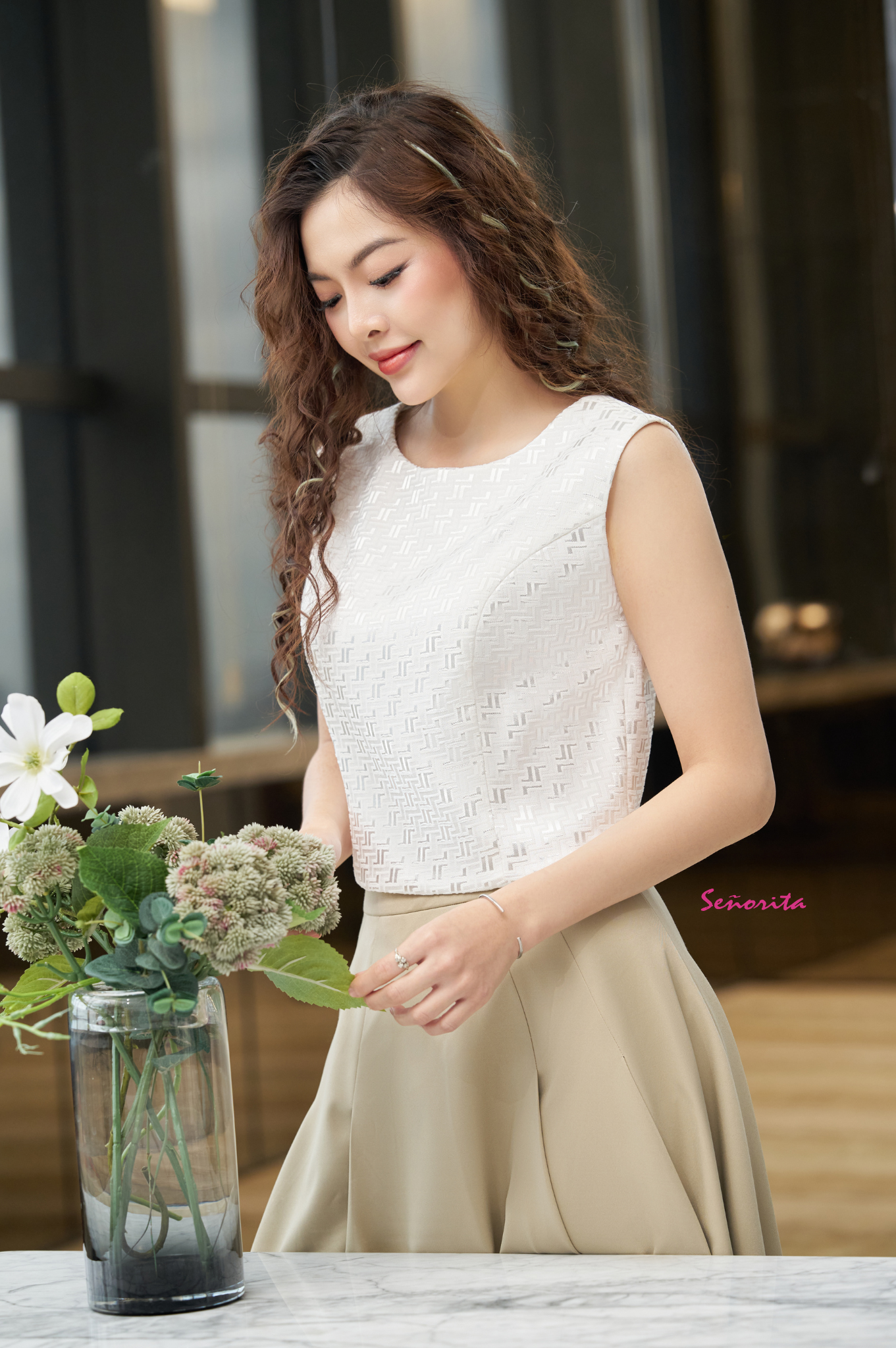 Áo croptop dây kéo sau