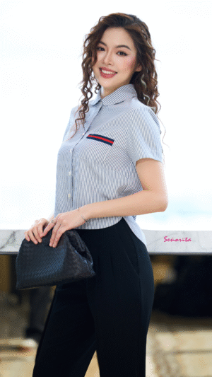 Áo cổ sen tay ngắn sọc xám