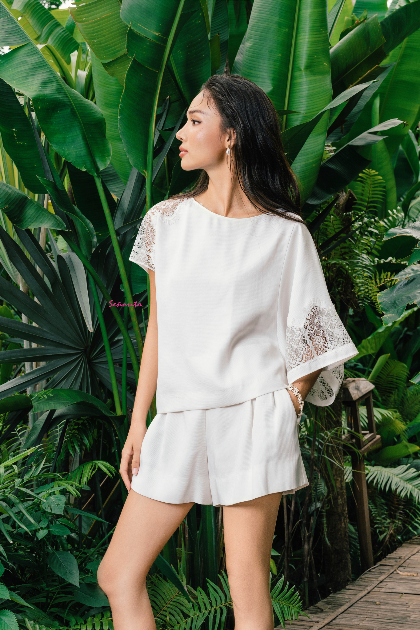 Quần short 2 li lưng thun sau linen bamboo trắng - Hình ảnh 5