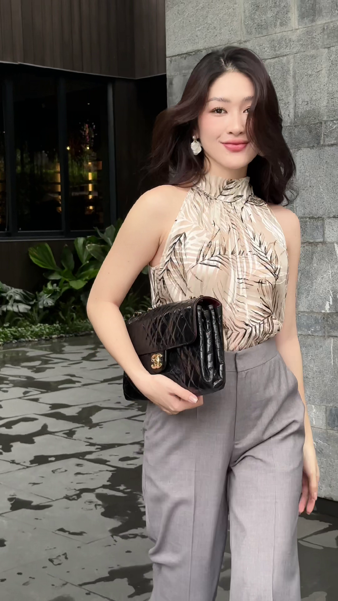 Áo yếm họa tiết xám - Hình ảnh 2