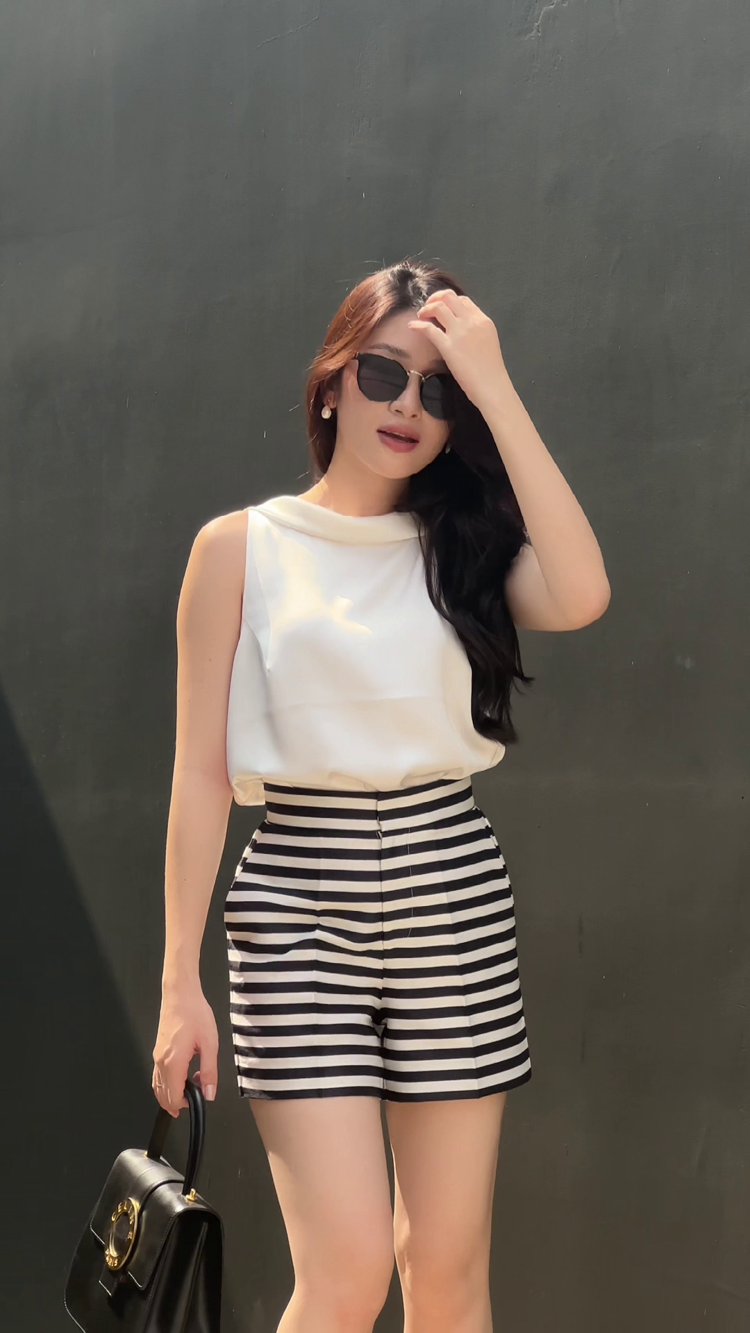 Áo kiểu cột nơ sau - Hình ảnh 4