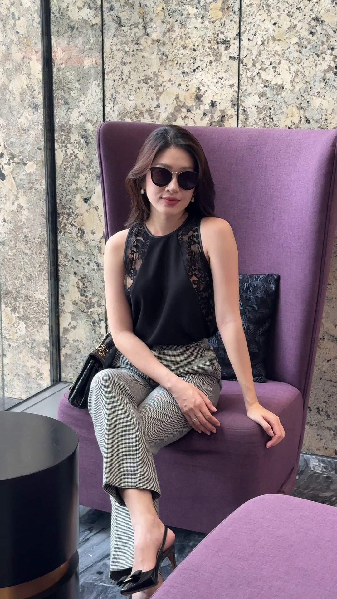 Áo kiểu phối ren đen - Hình ảnh 2