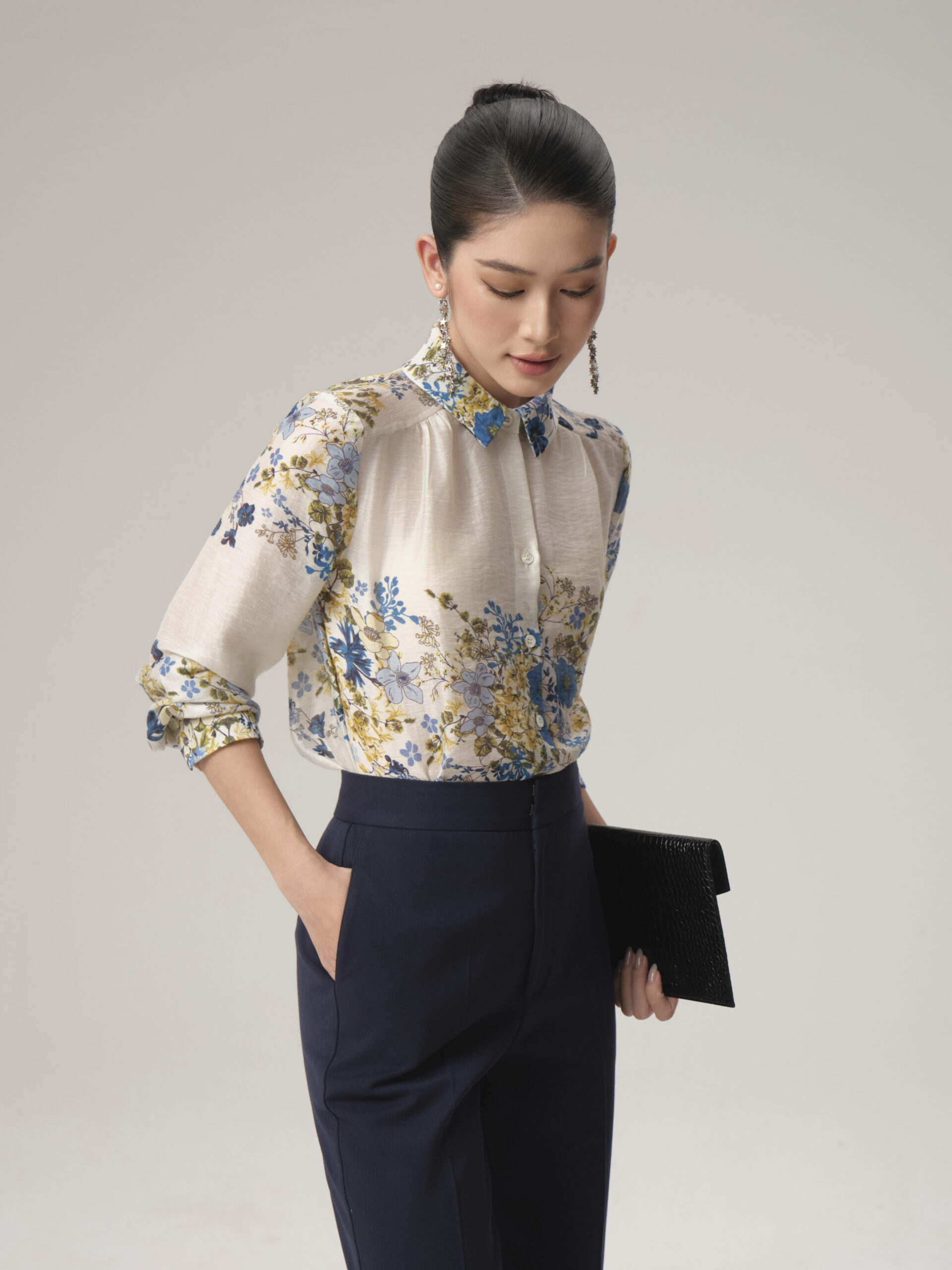 Áo sơmi hoa xanh tơ sống - Hình ảnh 4