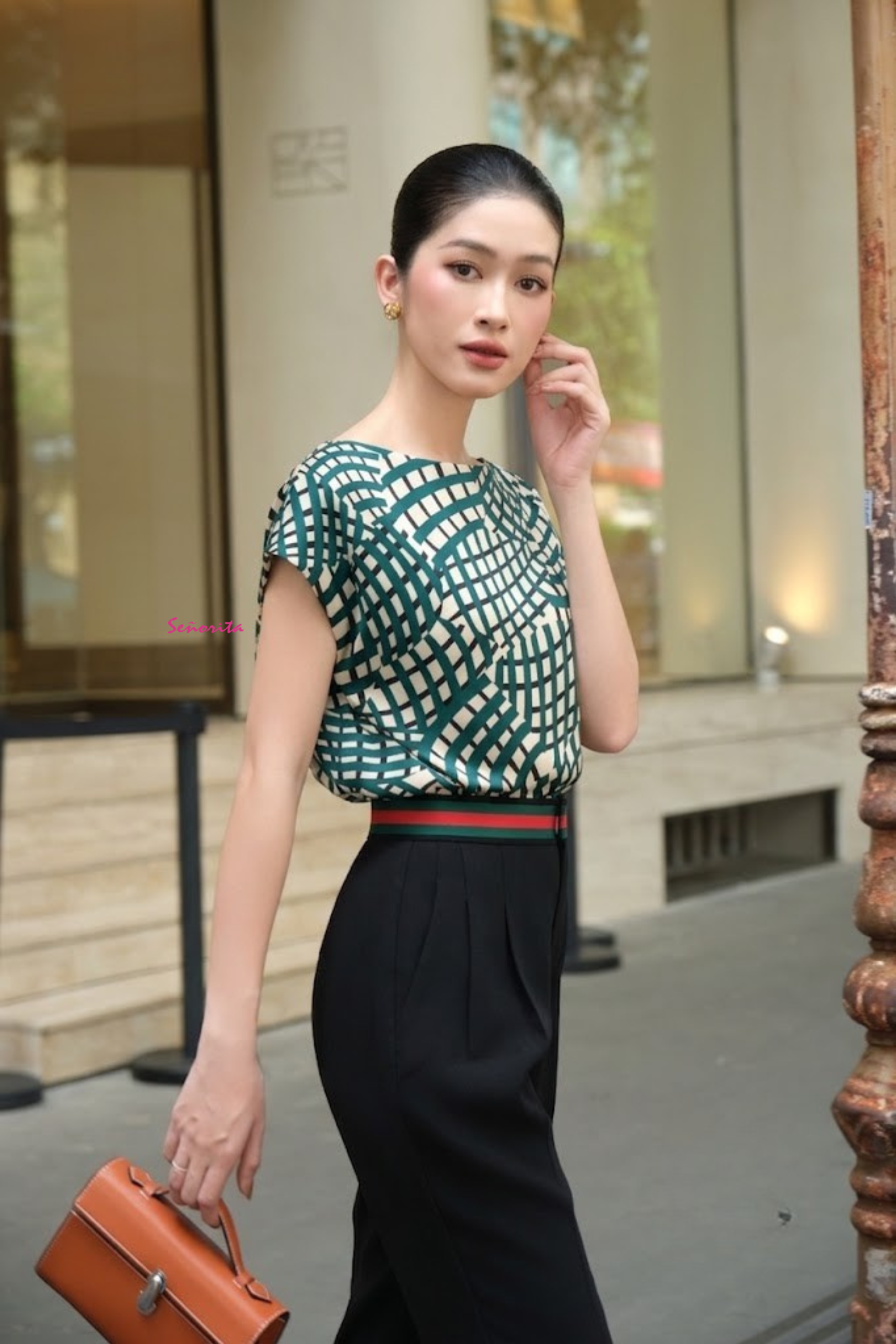 Áo kiểu họa tiết xanh rêu - Hình ảnh 3