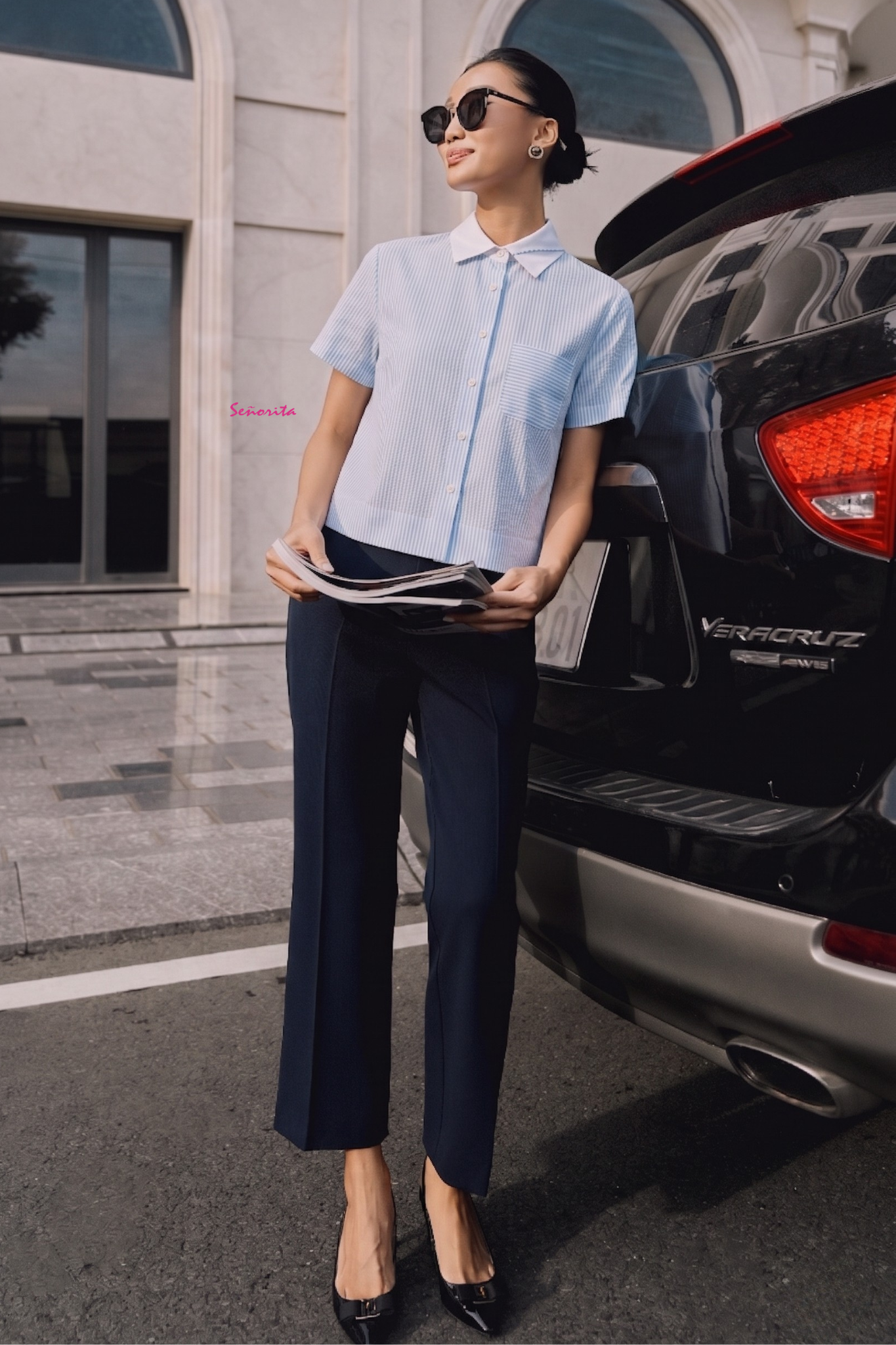 Áo cổ phối tay ngắn sọc xanh - Hình ảnh 3